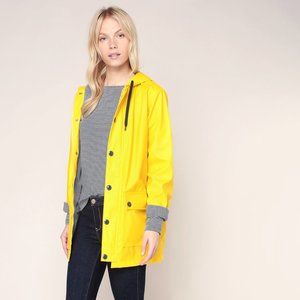 petit bateau iconic raincoat xxs